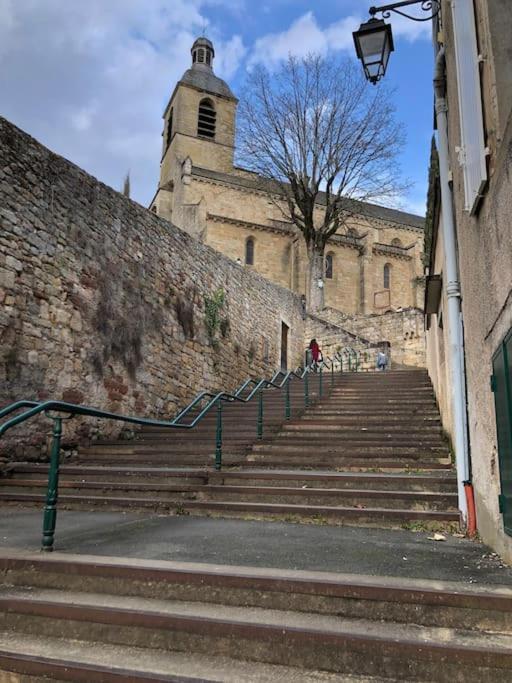 Chez Sophie Et Gege. Maison De Ville, Deux Chambres, De Plain-Pied Figeac Bagian luar foto